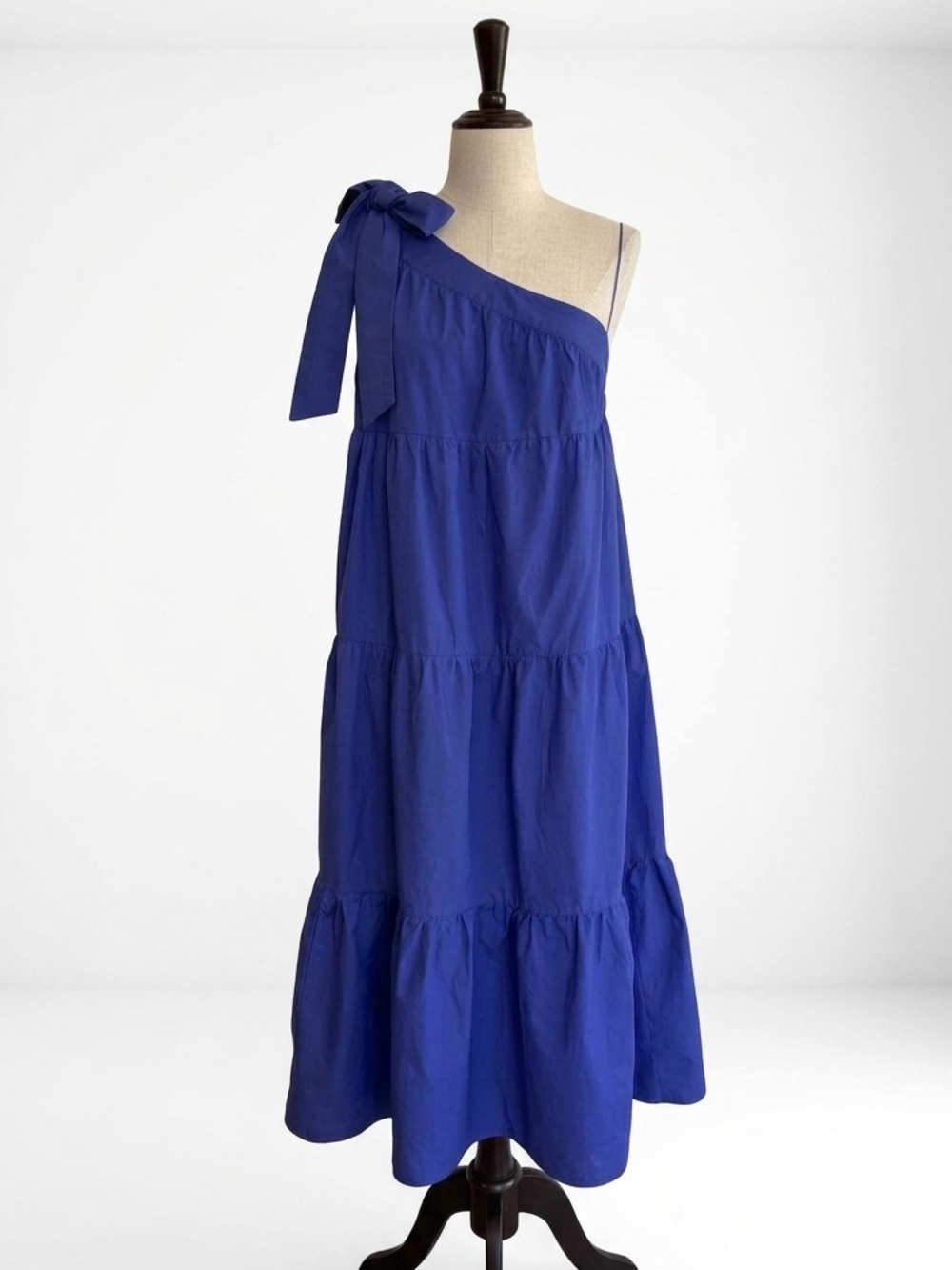 Who What Wear One-Shoulder Tiered Dress with Shoulder Bow in Cobalt Blue, Size S